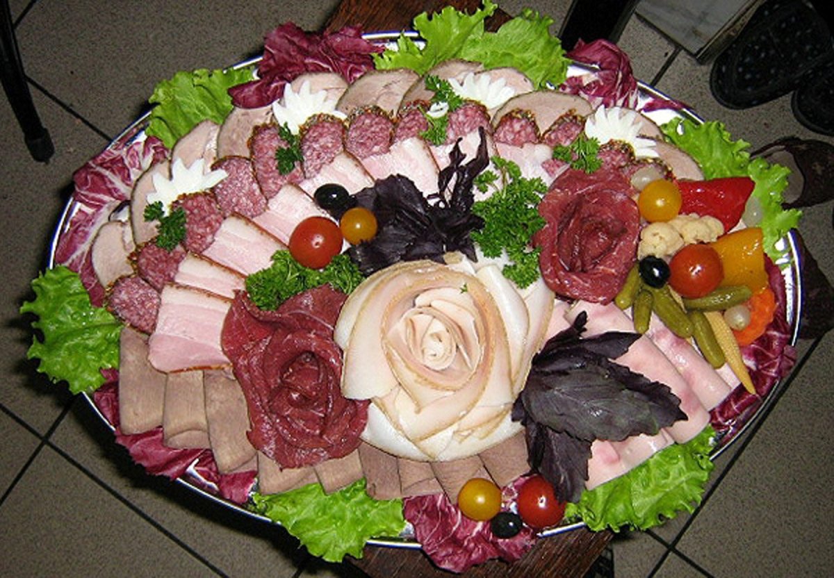 К празднику.салаты