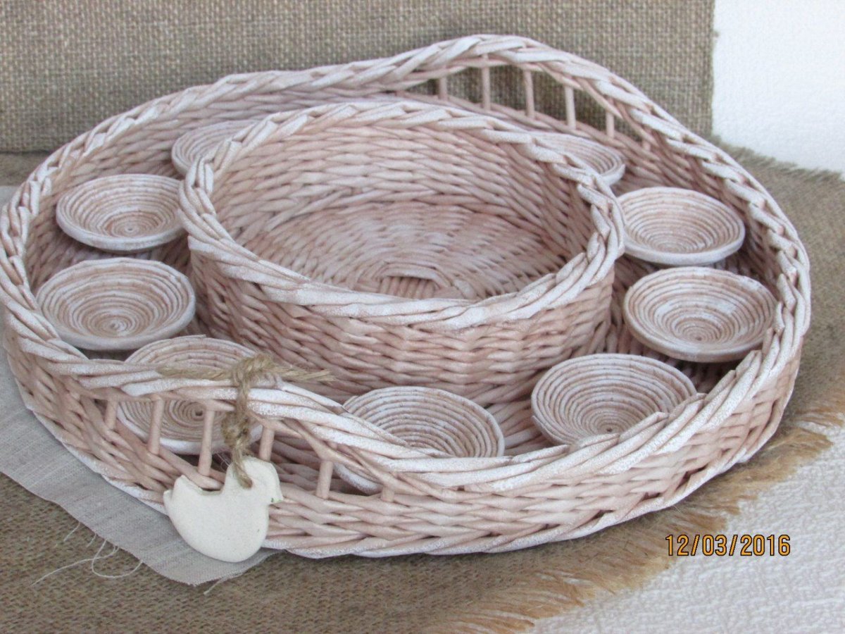 Корзинка для яиц из бумажной лозы
