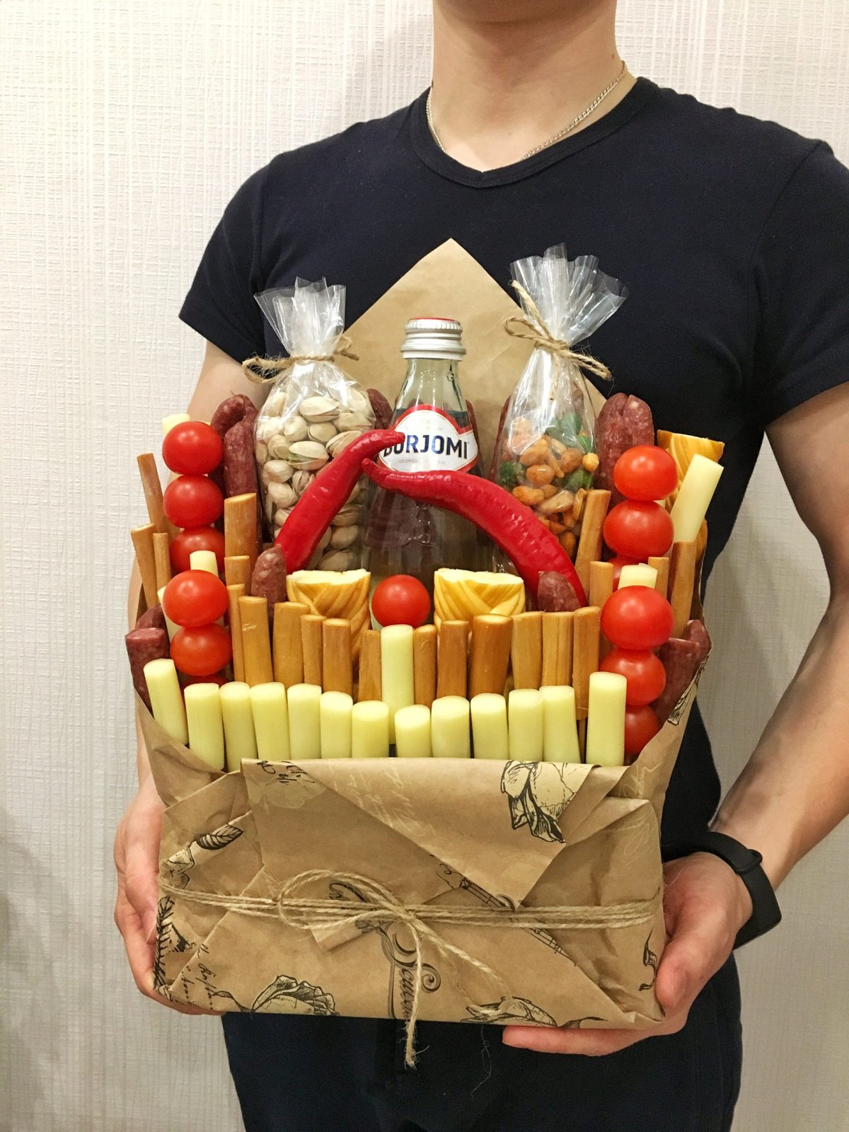 Букет для мужчины из продуктов