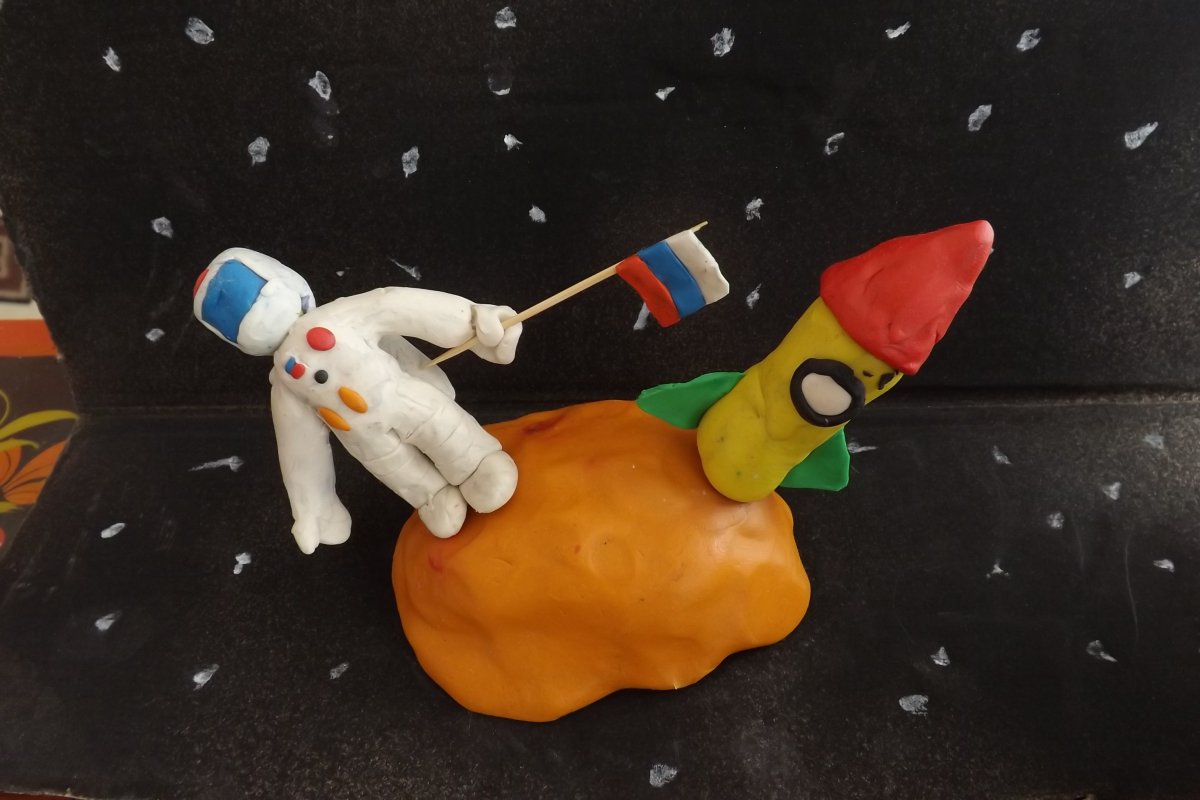 Космонавт из бумаги