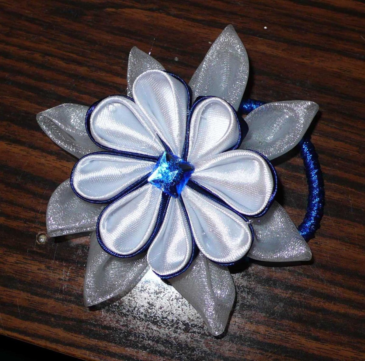 Поделки из лент
