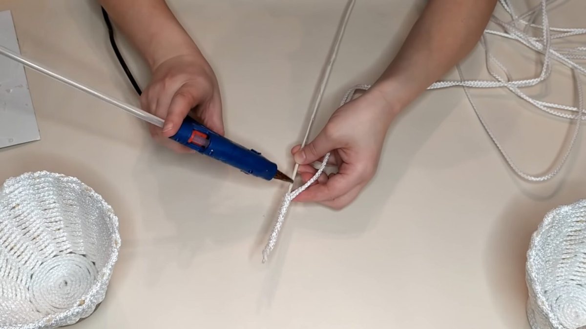 Корзинка из бельевой веревки