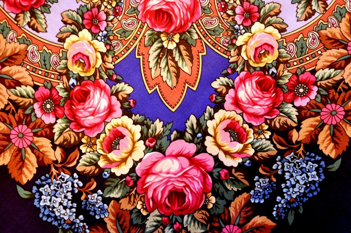 Павловопосадский расписной платок