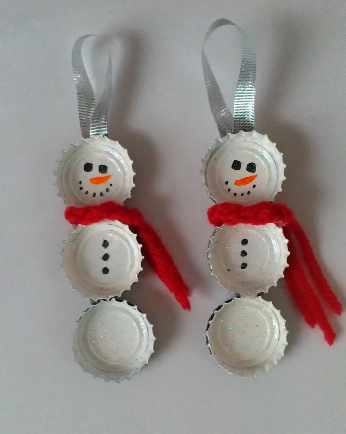 Новогодние игрушки из стаканчиков