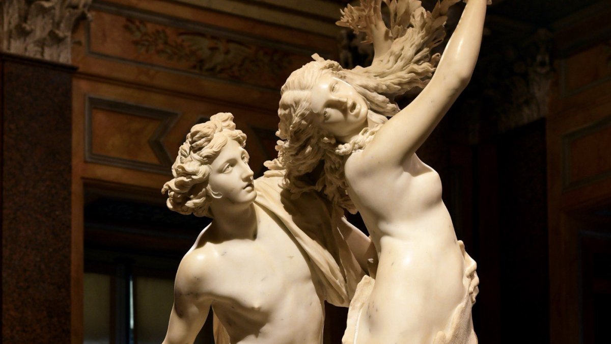 Apollo and Daphne Bernini
