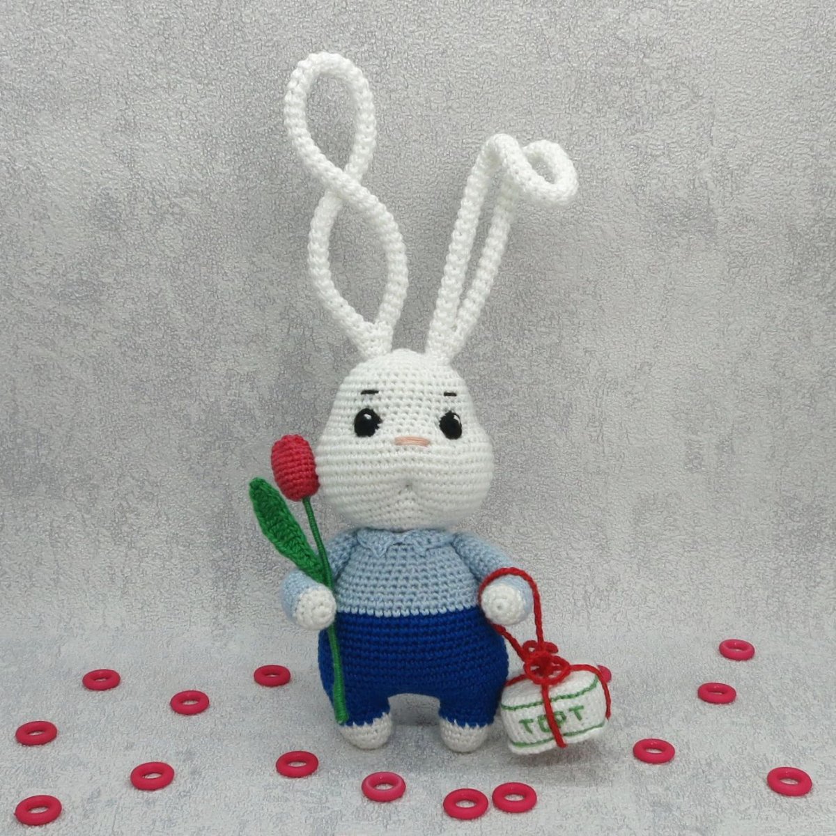 Игрушки амигуруми кролики