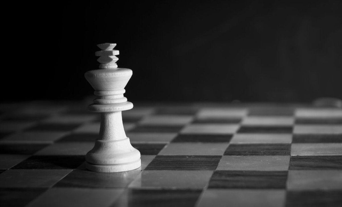 Шахматная доска черно белая