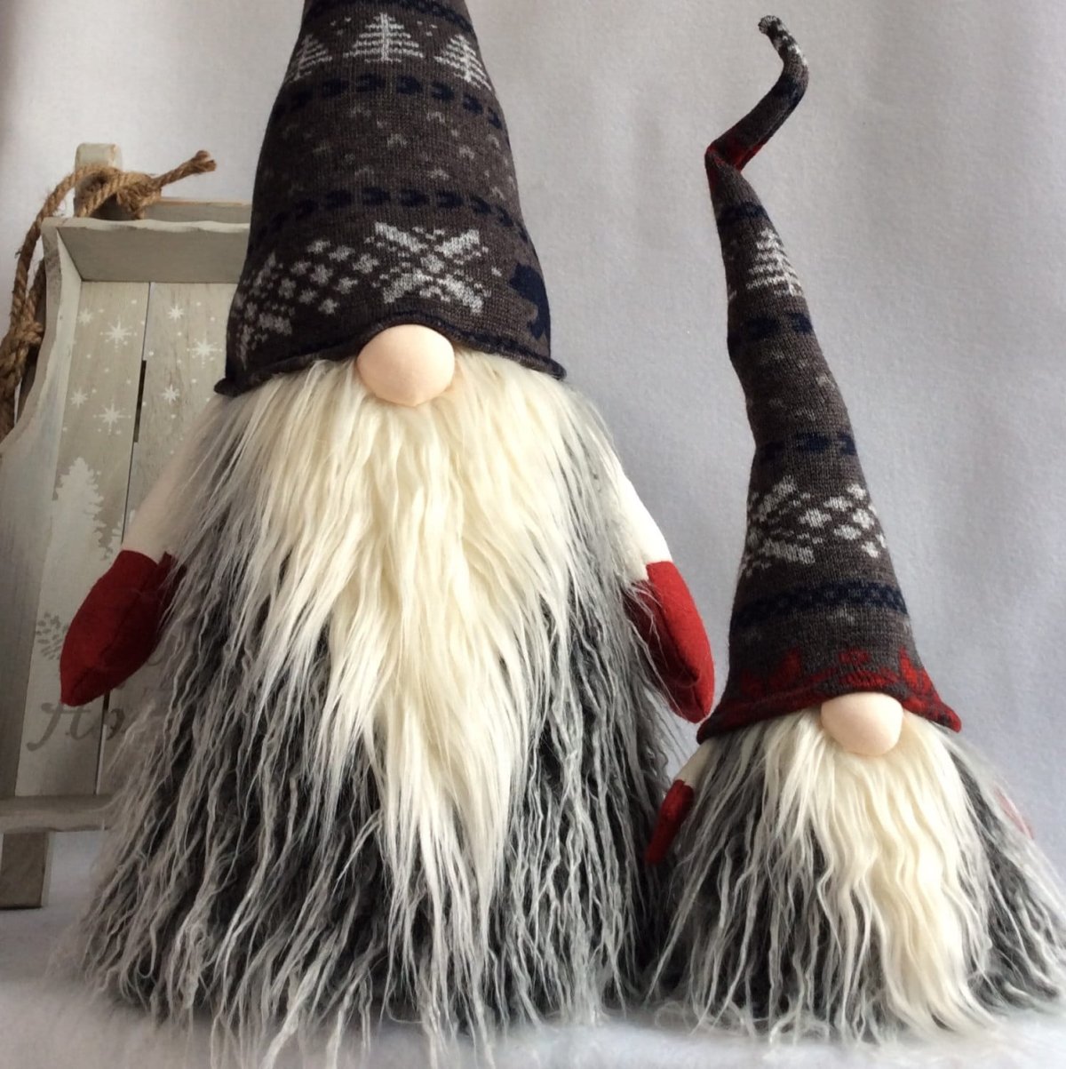 Sweden Gnome brings presents