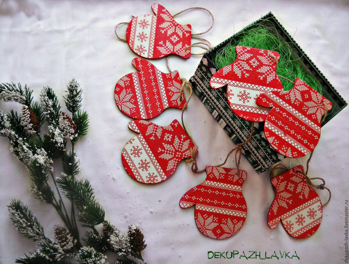 Украшение рукавички