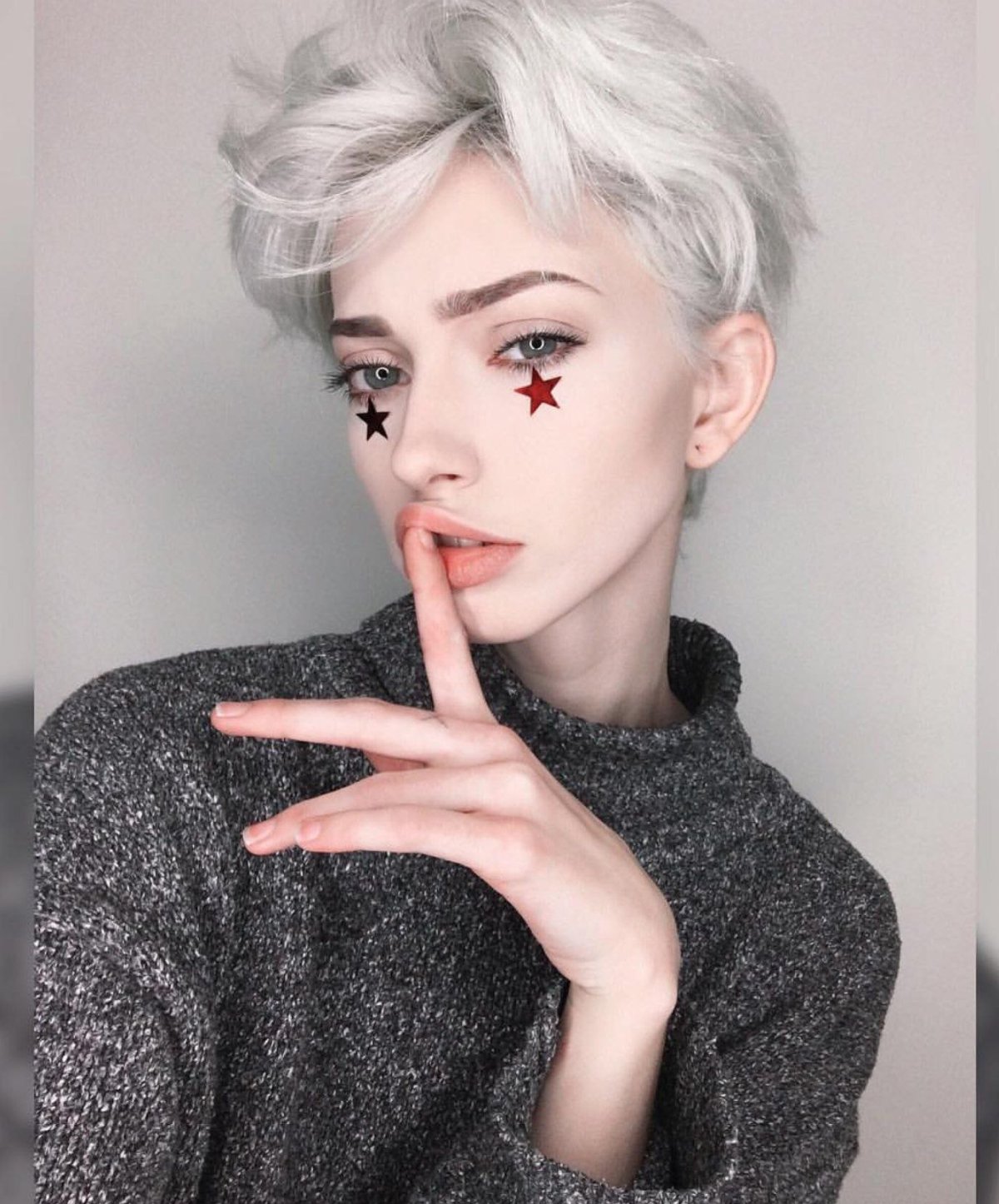 Sarah Marie Karda стрижка