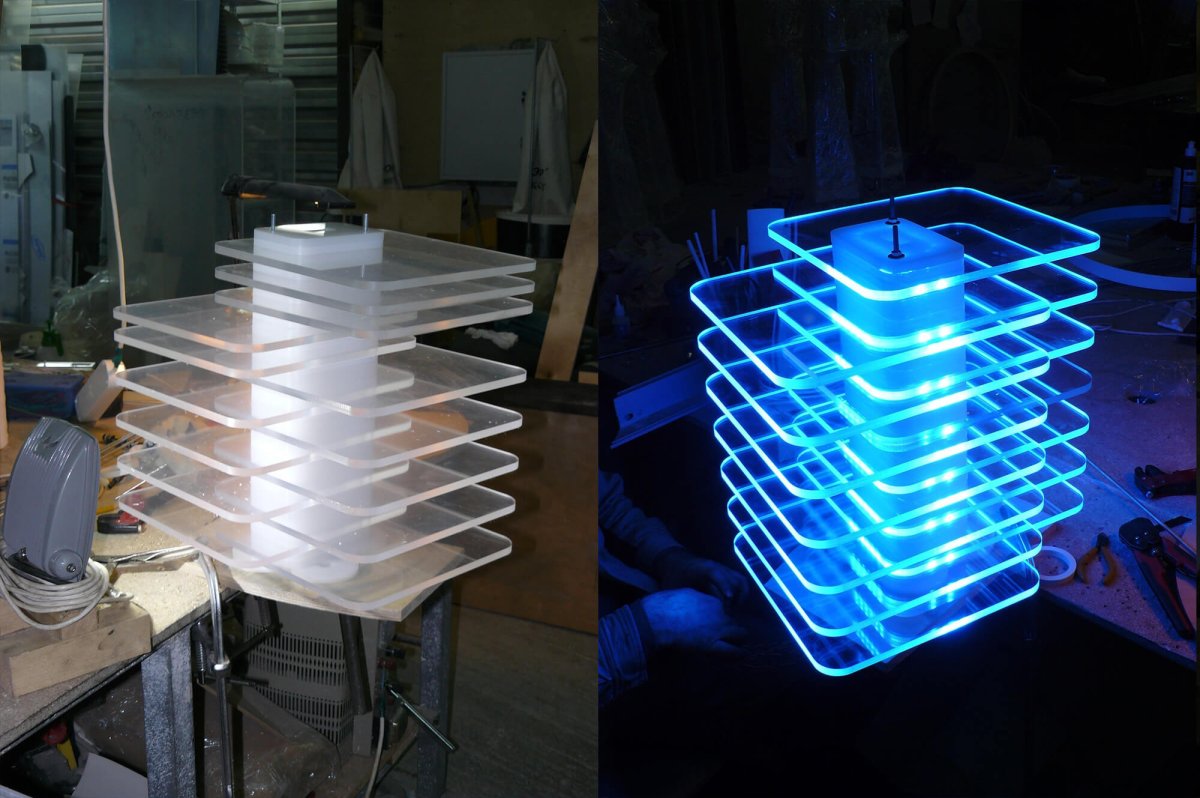 Стеклянные столы Sparkle Geometric Table от Джона Фостера
