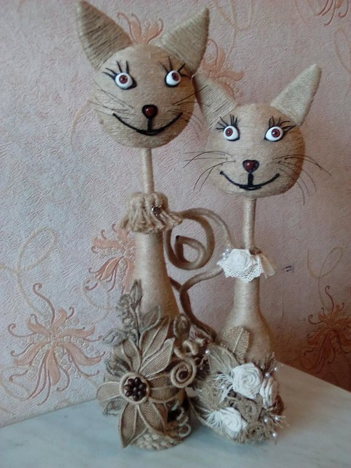 Кошка из шпагата