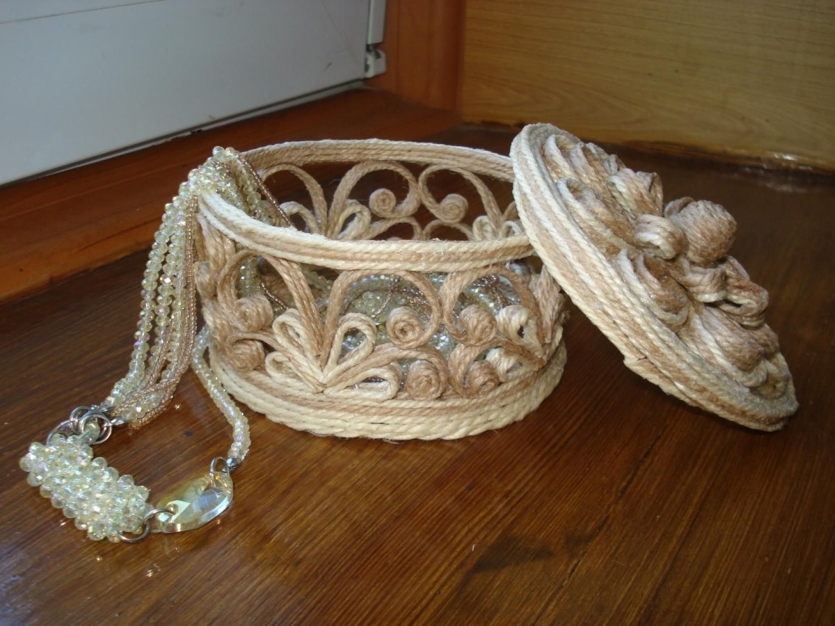 Шкатулка из шпагата
