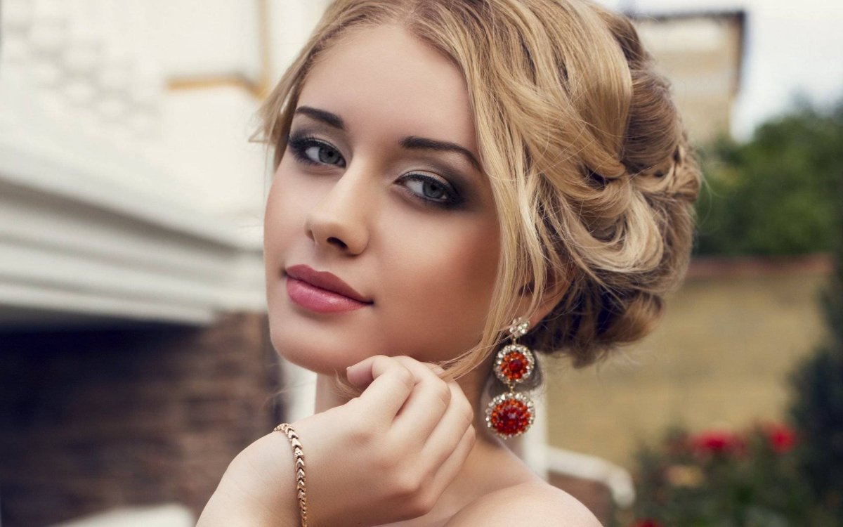 Анна Шкуренкова