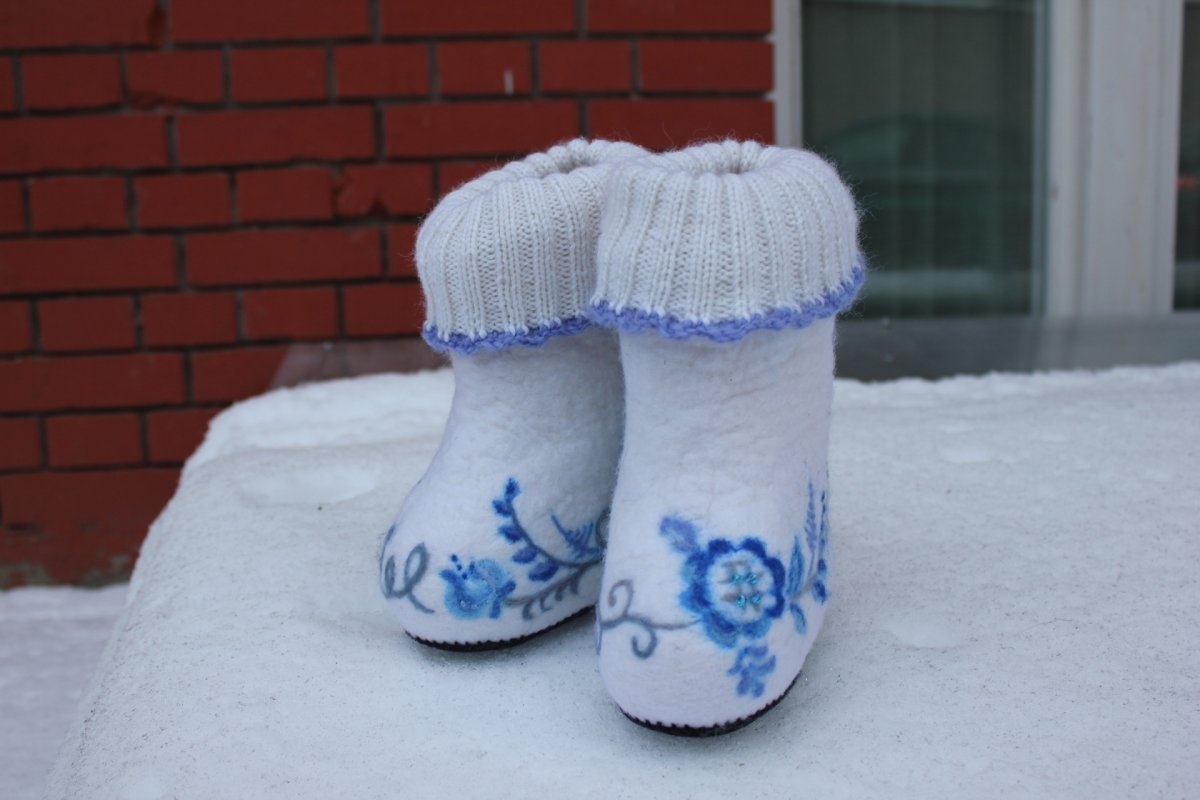 Новогоднее украшение. Варежки