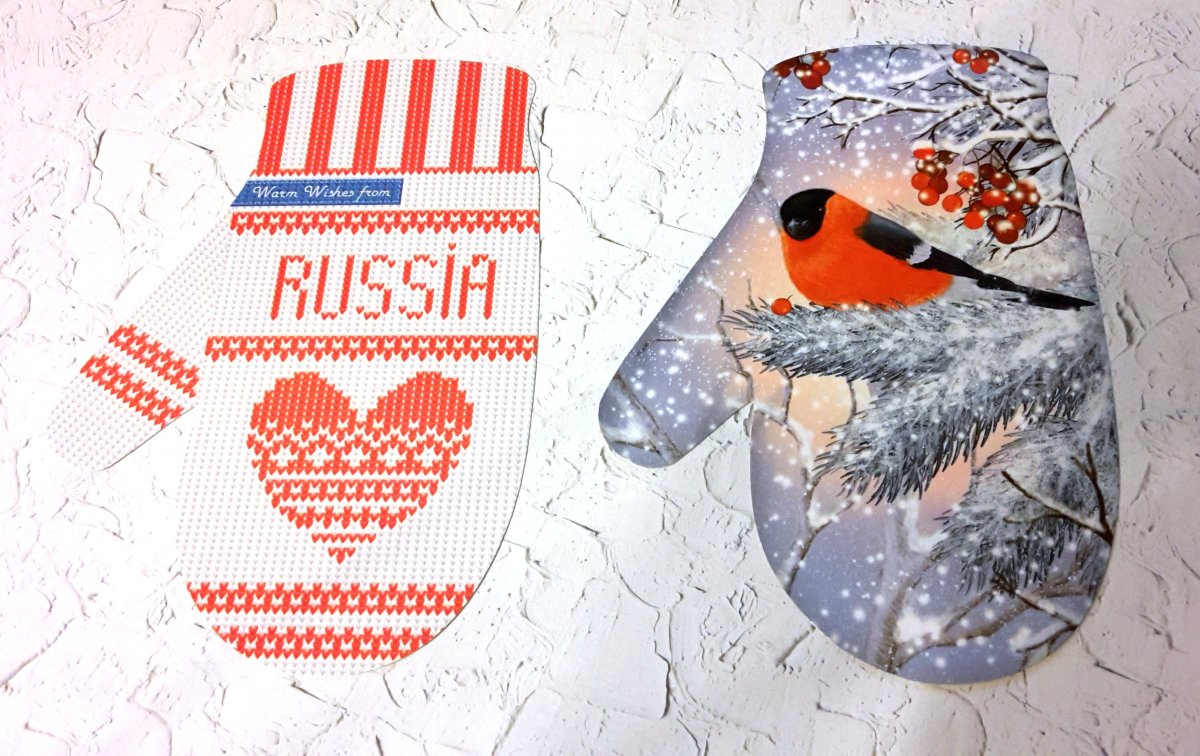 Новогодняя открытка варежки