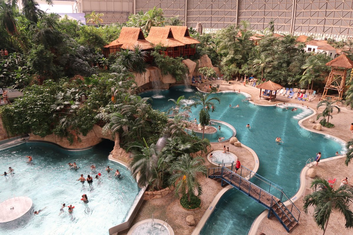 Тропический остров (das Tropical Islands Resort), Германия