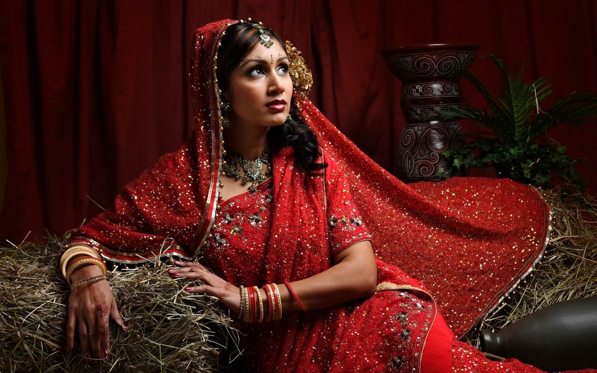 Индийский свадебный наряд невесты