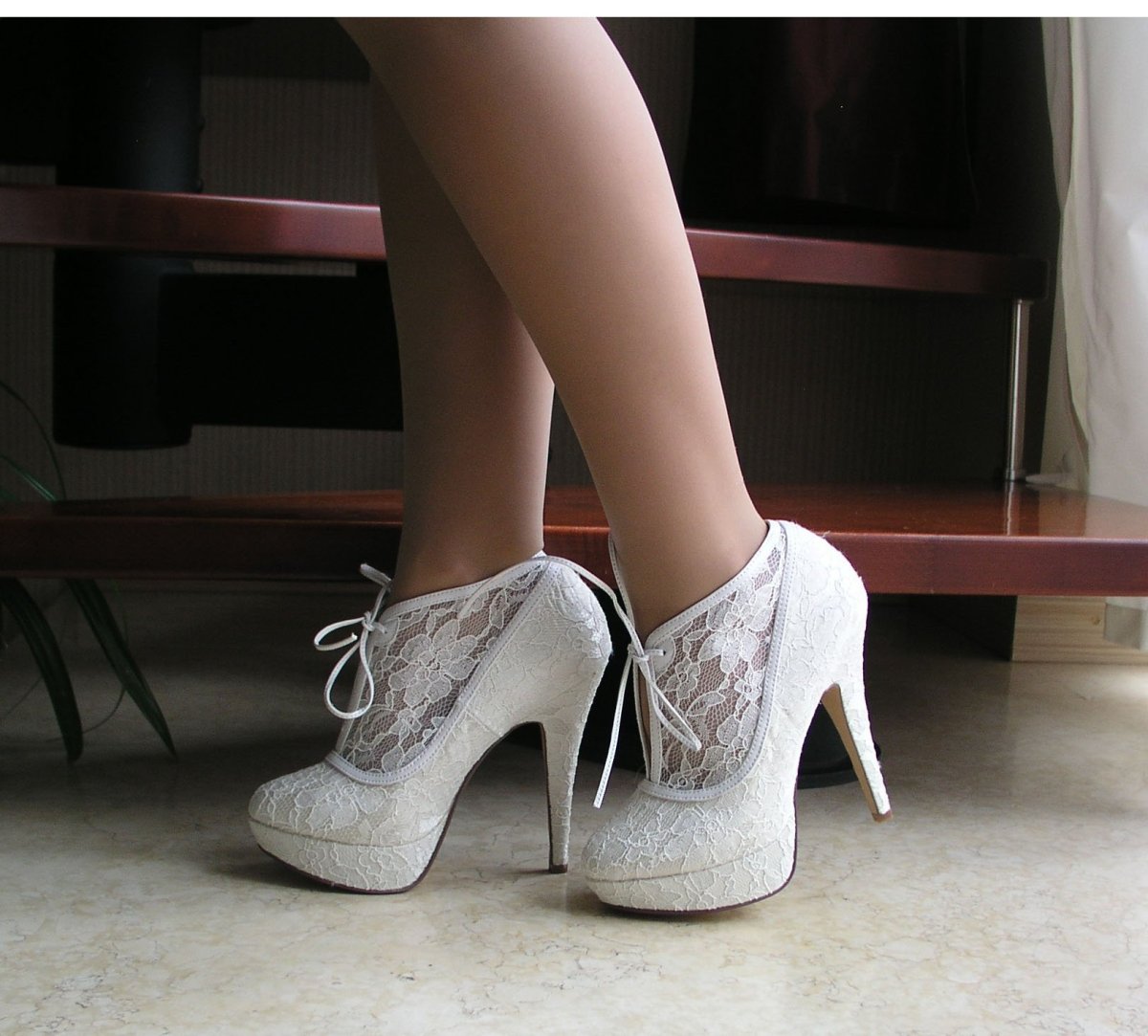 Кружевные туфли Jimmy Choo