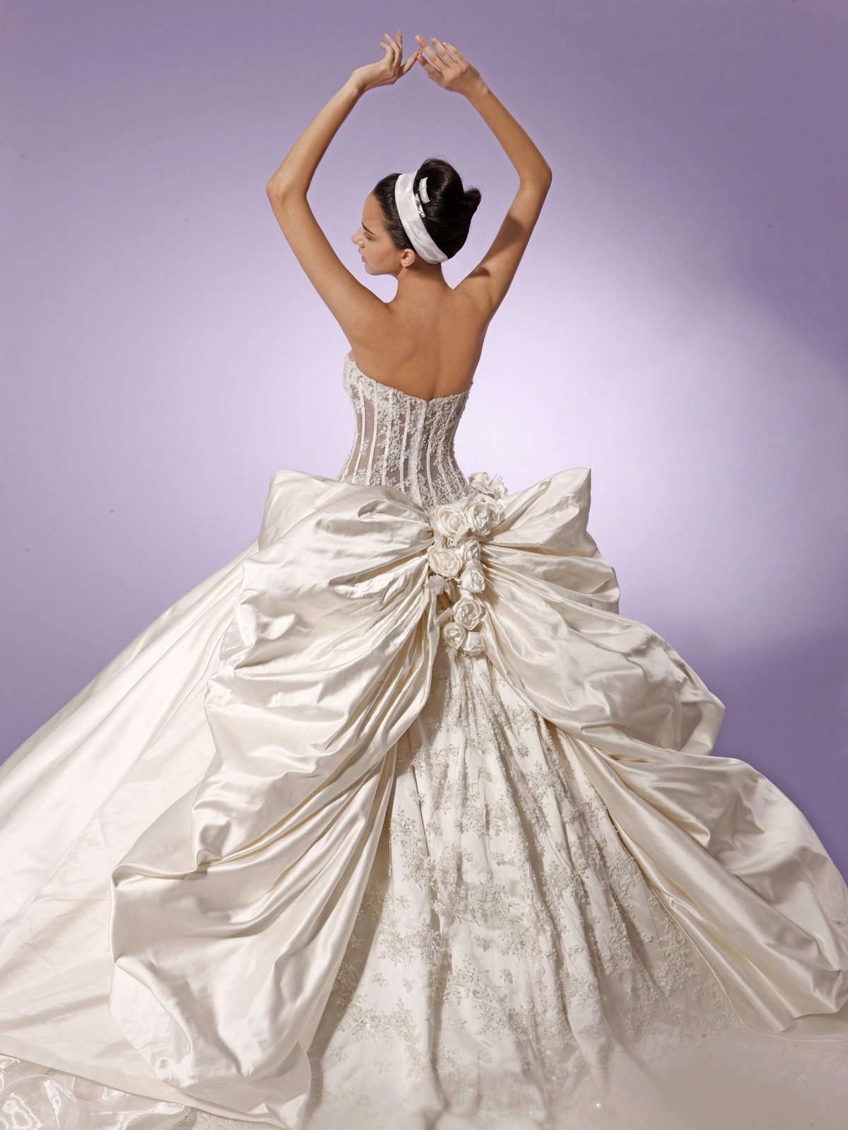 Vera Wang рекламная кампания весенне летней коллекции