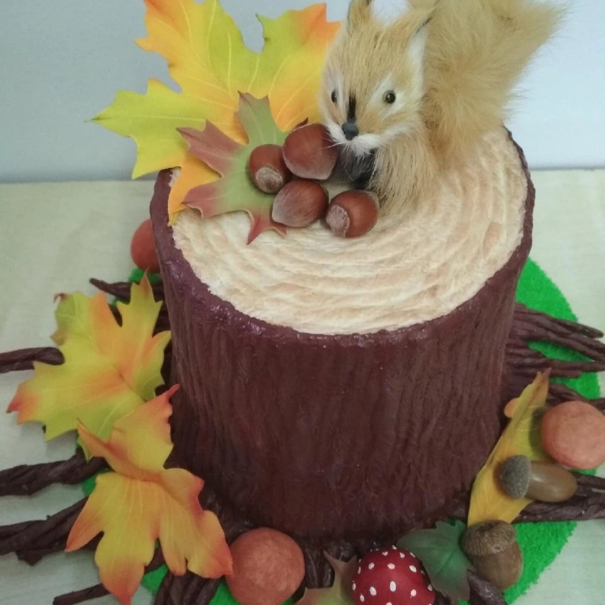 Пень из полимерной глины