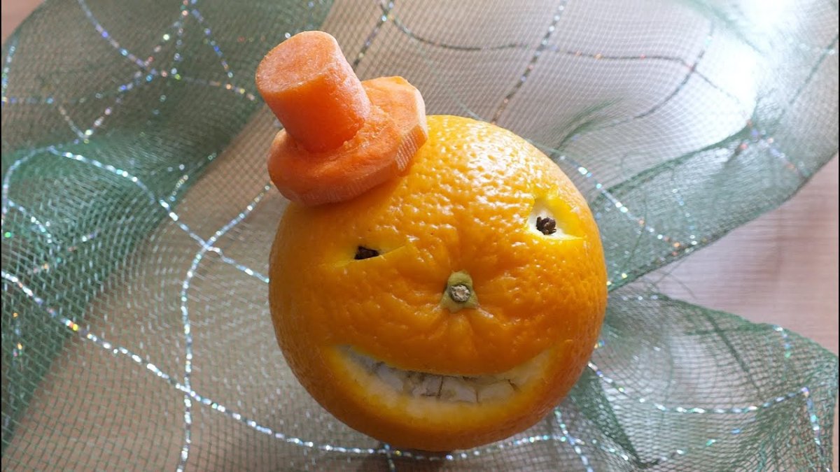 Фигурки из мандарина
