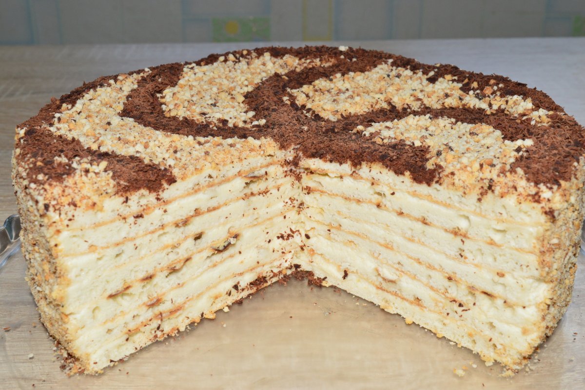 Сметанник коржами