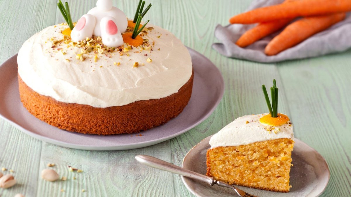 Пасхальный кулич морковный с цукатами
