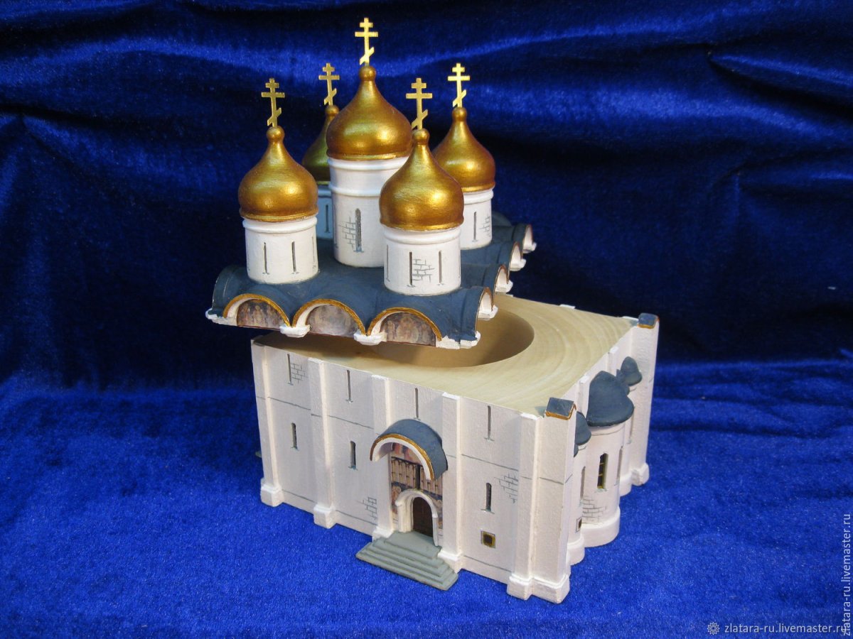 Церковь из шпажек