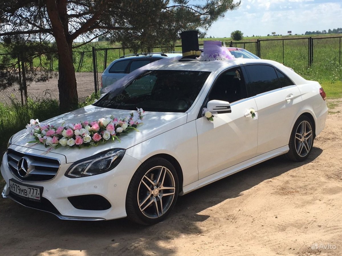 Мерседес е200 белый на свадьбу