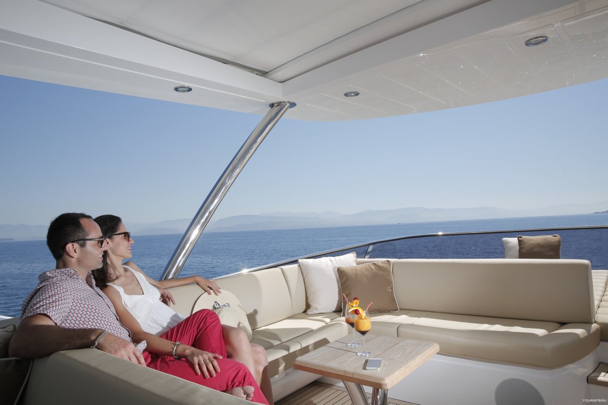 Мальдивы яхта Sunseeker 155