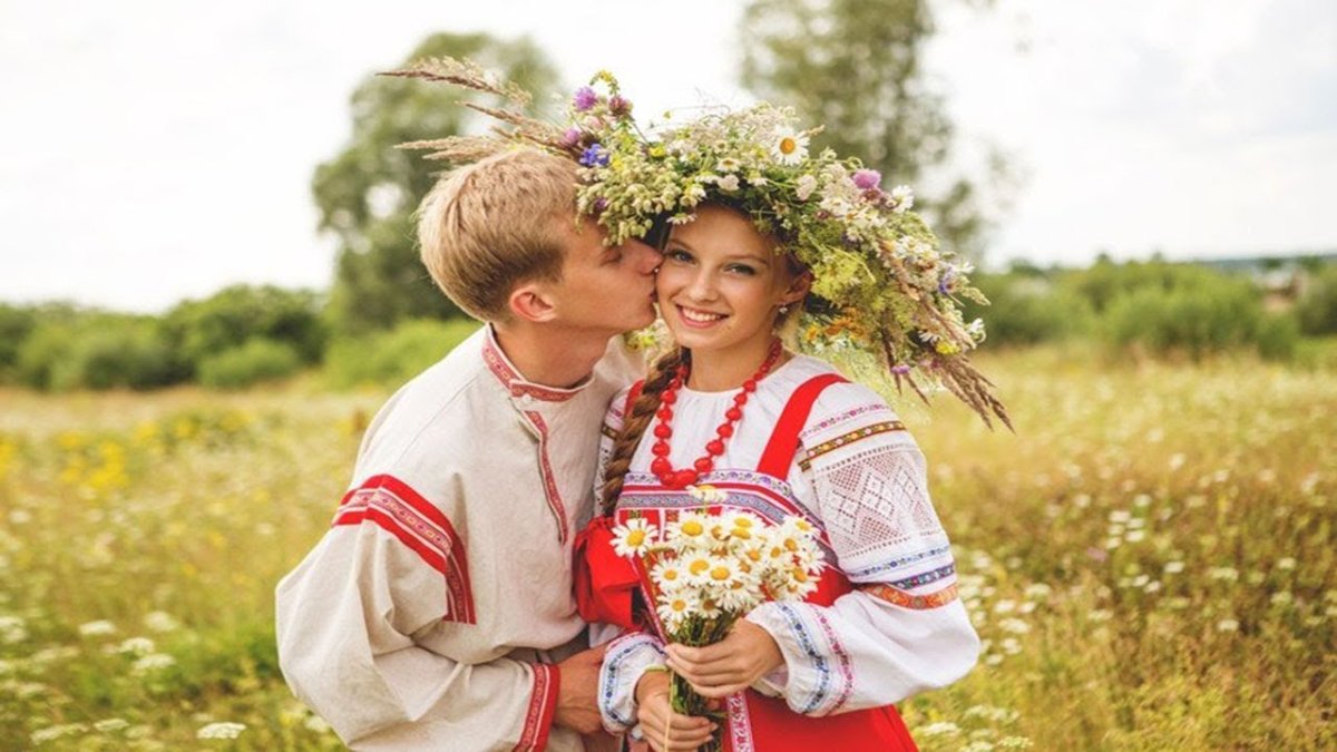 Русский национальный костюм пара