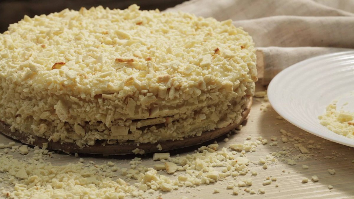 Простой и вкусный торт на сковороде
