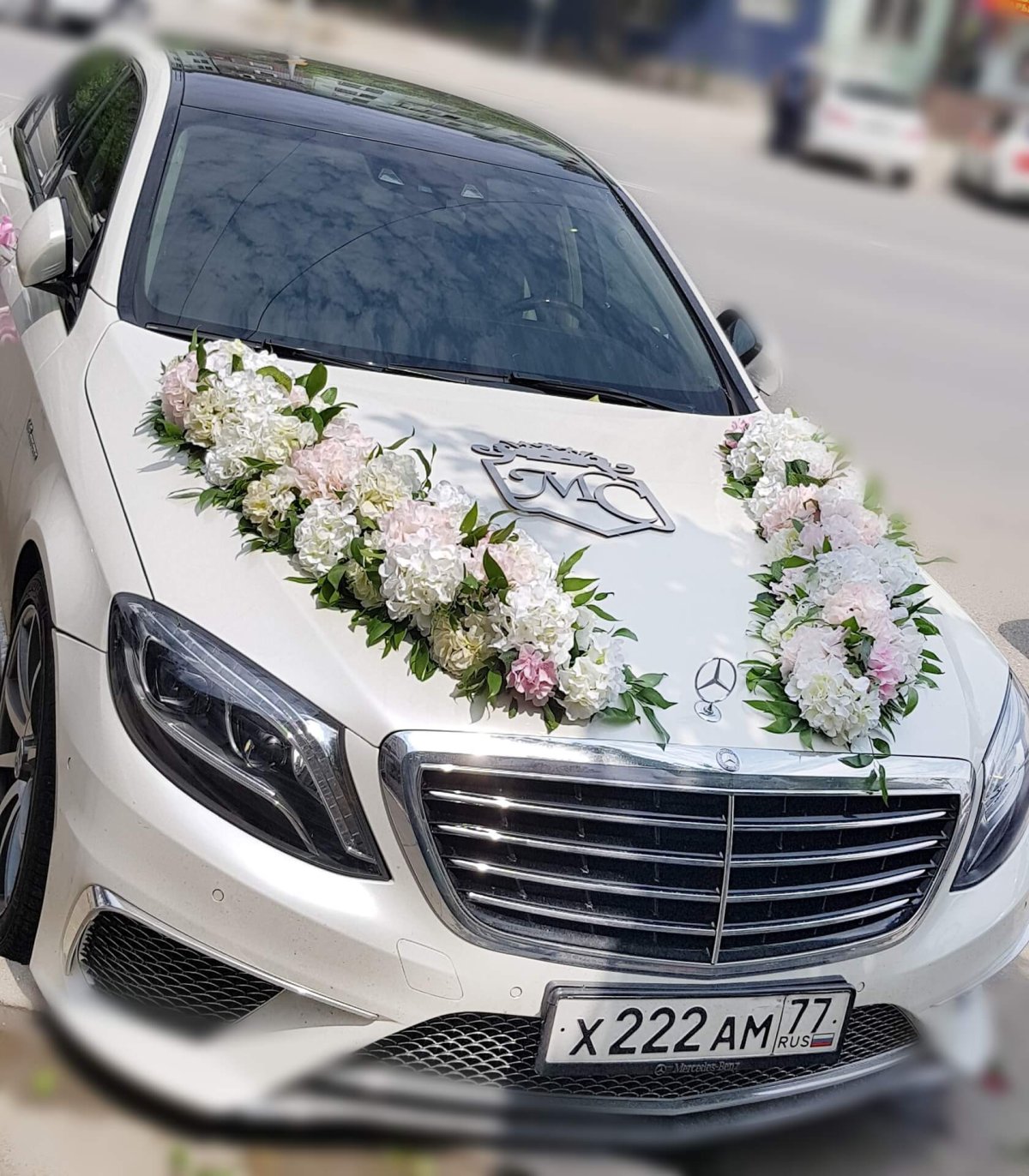 Украшение свадебного автомобиля