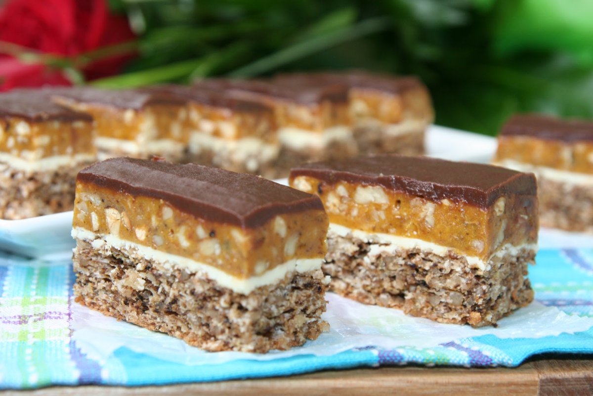Чизкейк snickers