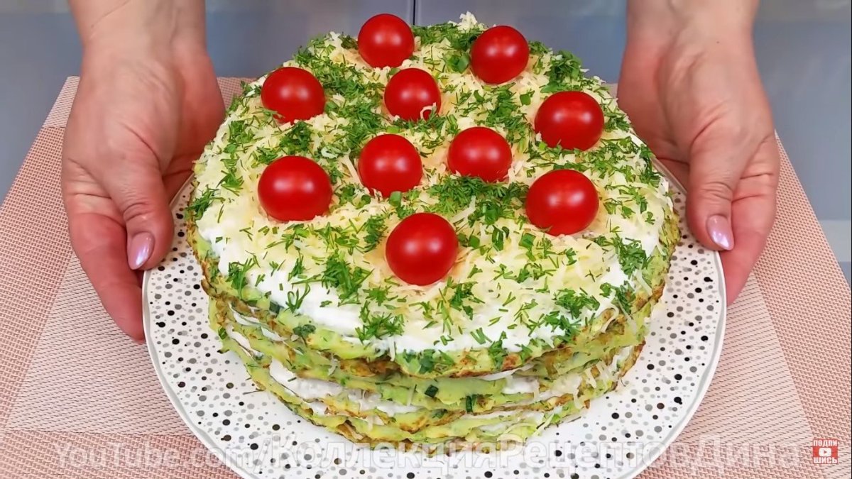Кабачковый торт с помидорами