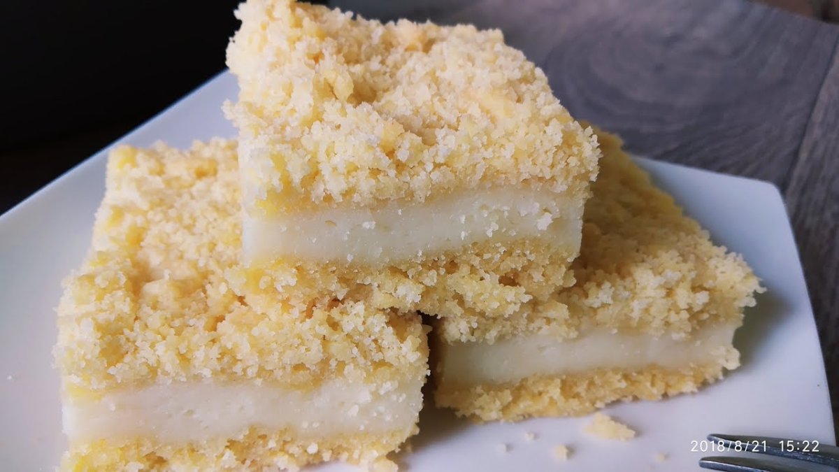 Творожная шарлотка с яблоками в духовке