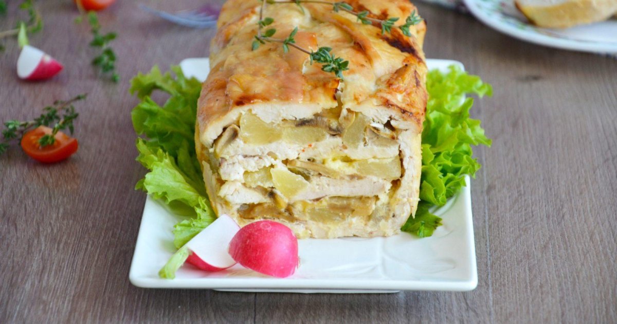 Закусочный торт из куриного фарша