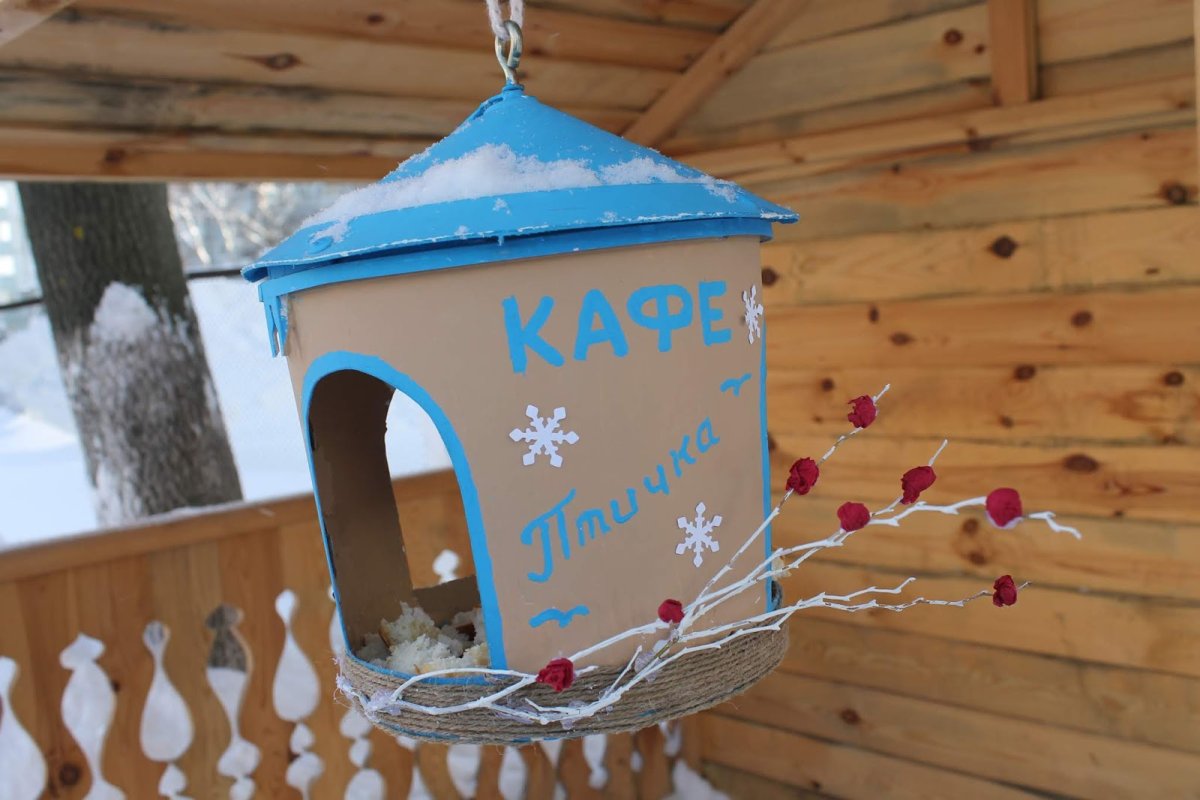 Кормушки для птиц из коробок