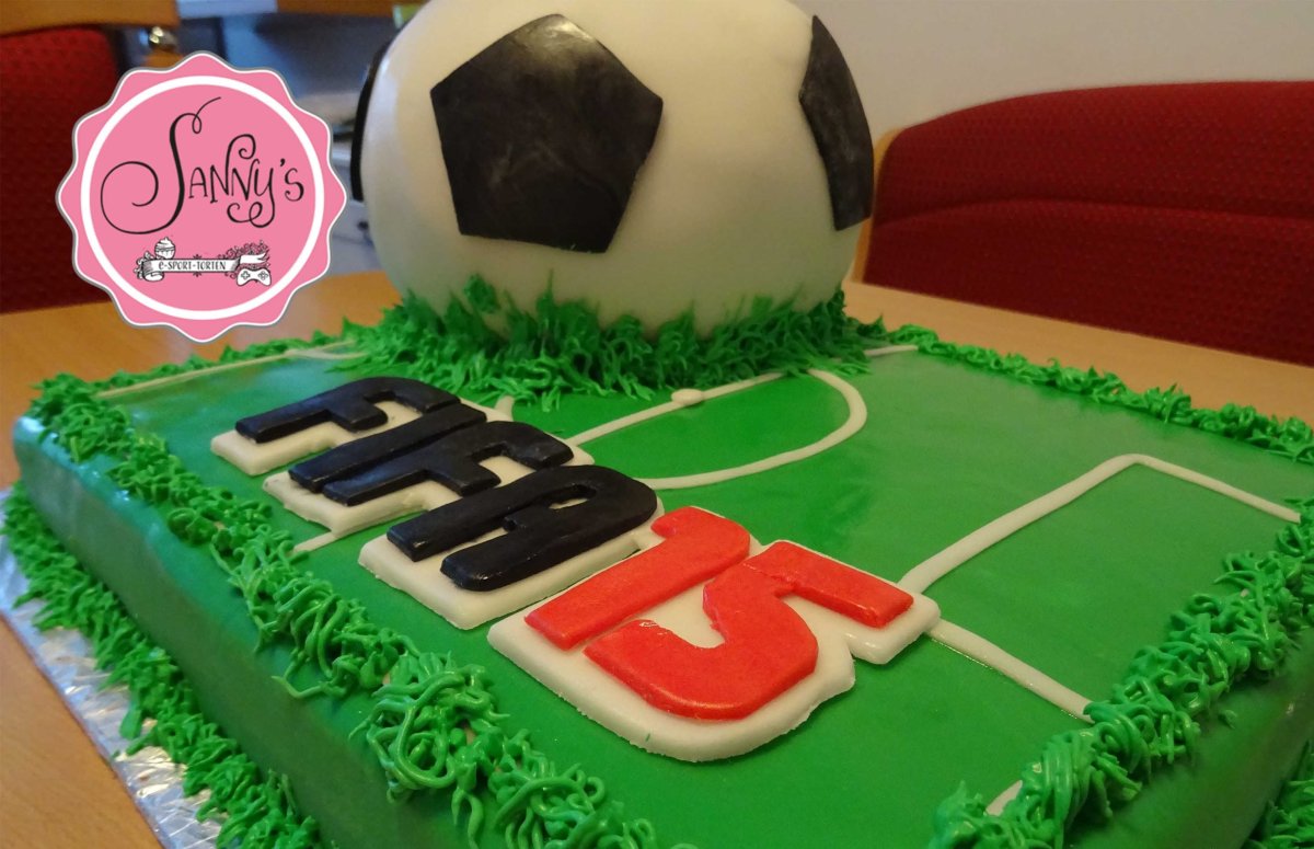Торт ФИФА 21