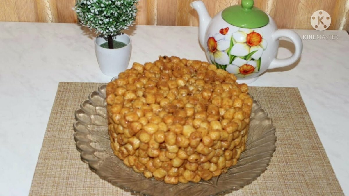Торт Муравейник с кукурузными палочками