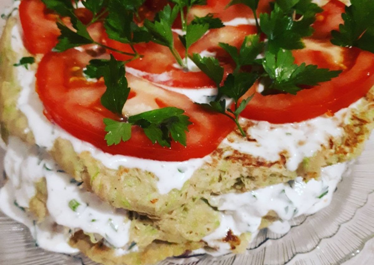 Закусочный торт из вафельных коржей