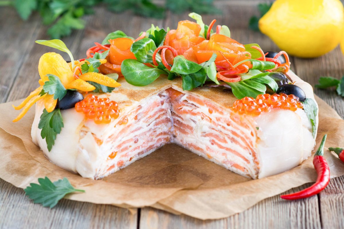 Несладкий торт с мясом