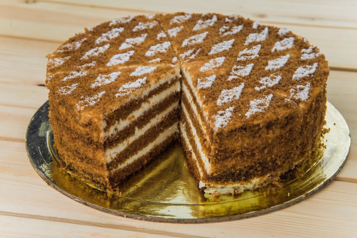 Высоцкая медовик