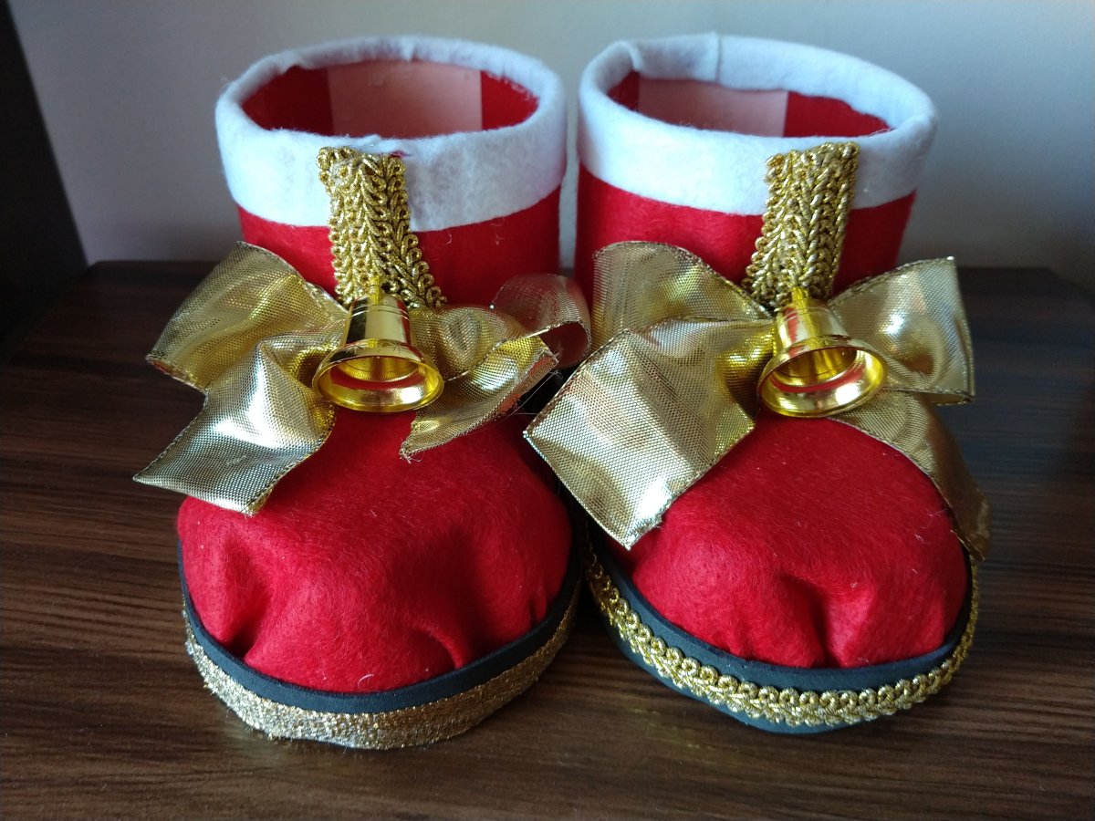Новогодний сапожок из бутылки