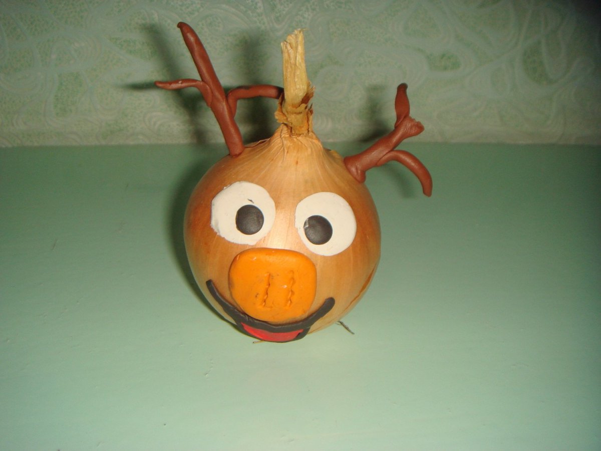 Поделка из лука в детский сад Чиполлино