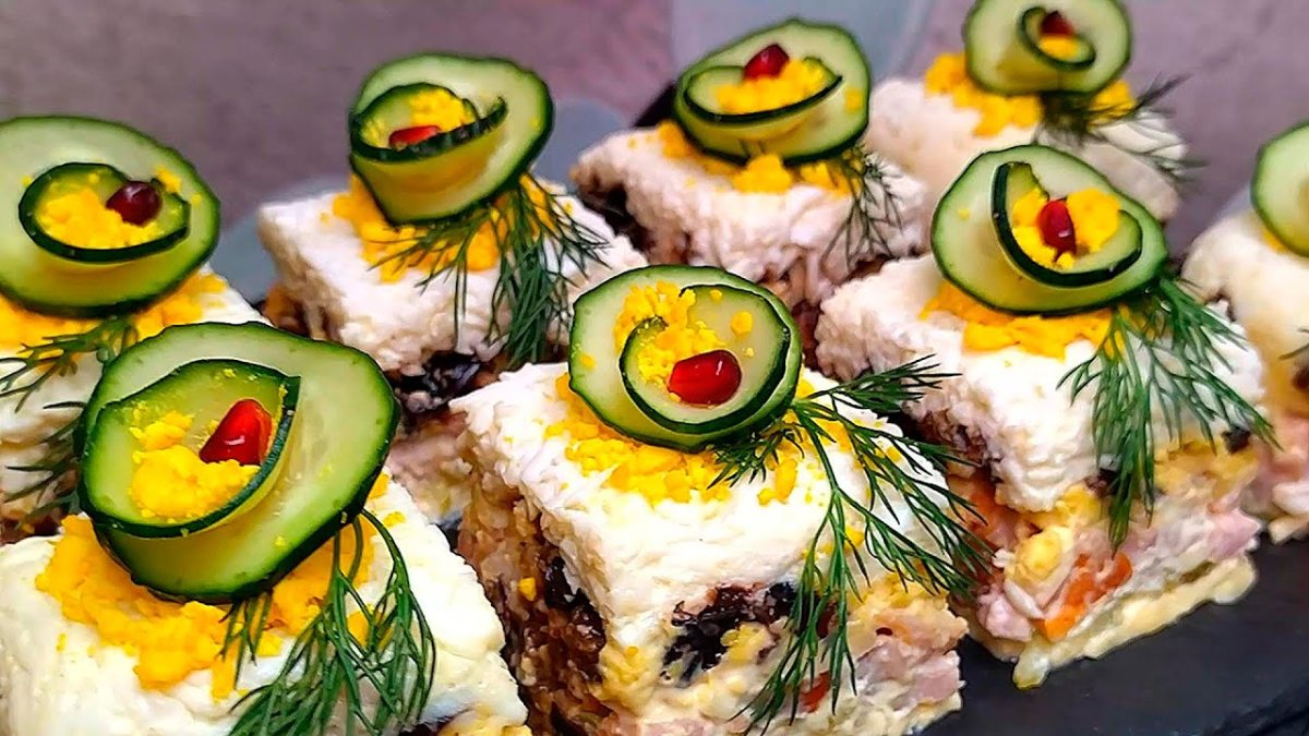 Закусочный торт с киви