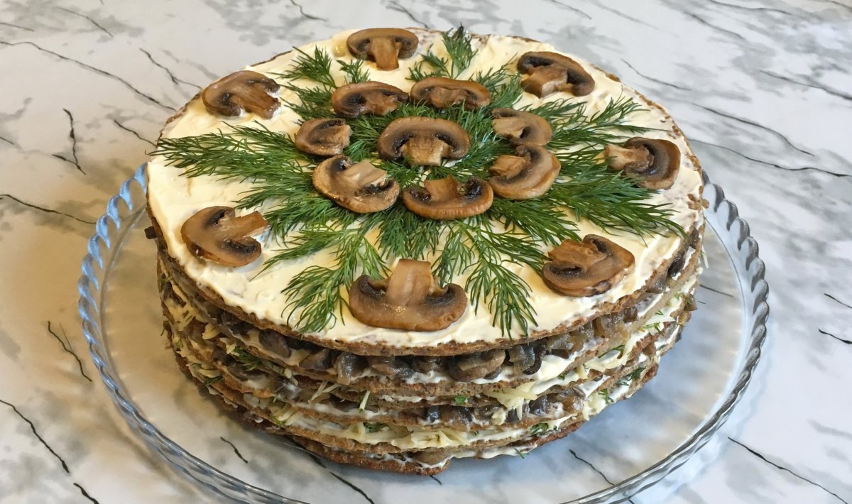 Салат куриный торт