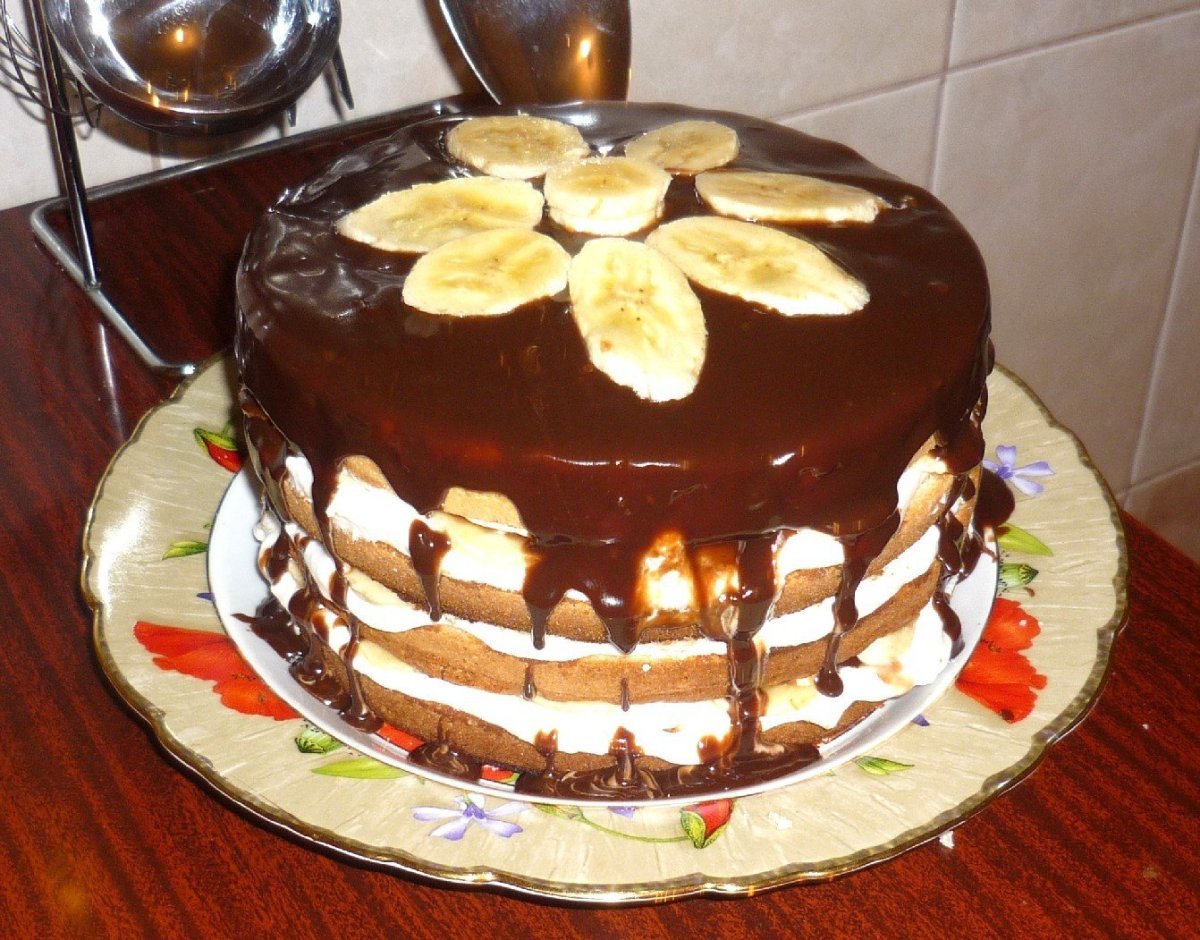 Шоколадный торт с грецкими орехами