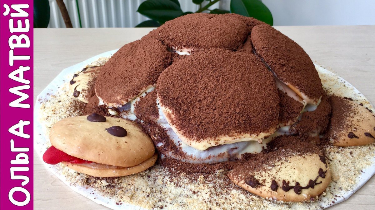 Торт со сметаной пряниками и бананами черепаха